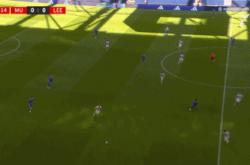 kaiyun-半场-曼联0-0利兹联 库尼亚首秀奥比抽射造险利兹联0射门