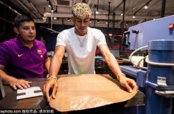 开云体育-莱万特VS巴萨：VIP体验如何改变球迷观赛模式？