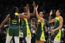 开云-“足球篮球分析推荐预测”西篮联 大加那利VS巴伦西亚“WNBA新赛季球队实力排名”