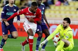 开云体育首页-每体：瓦伦西亚想签萨迪克但进展缓慢，摩纳哥的布阿杜是备选方案