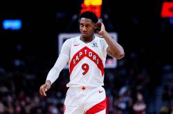 开云体育-多伦多猛龙考虑交易侧翼球员RJ-巴雷特，面临兴趣不足的挑战