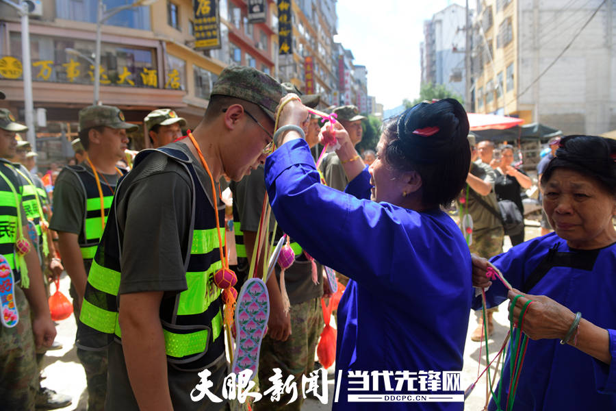 他们，拼杀在“村超”赛场