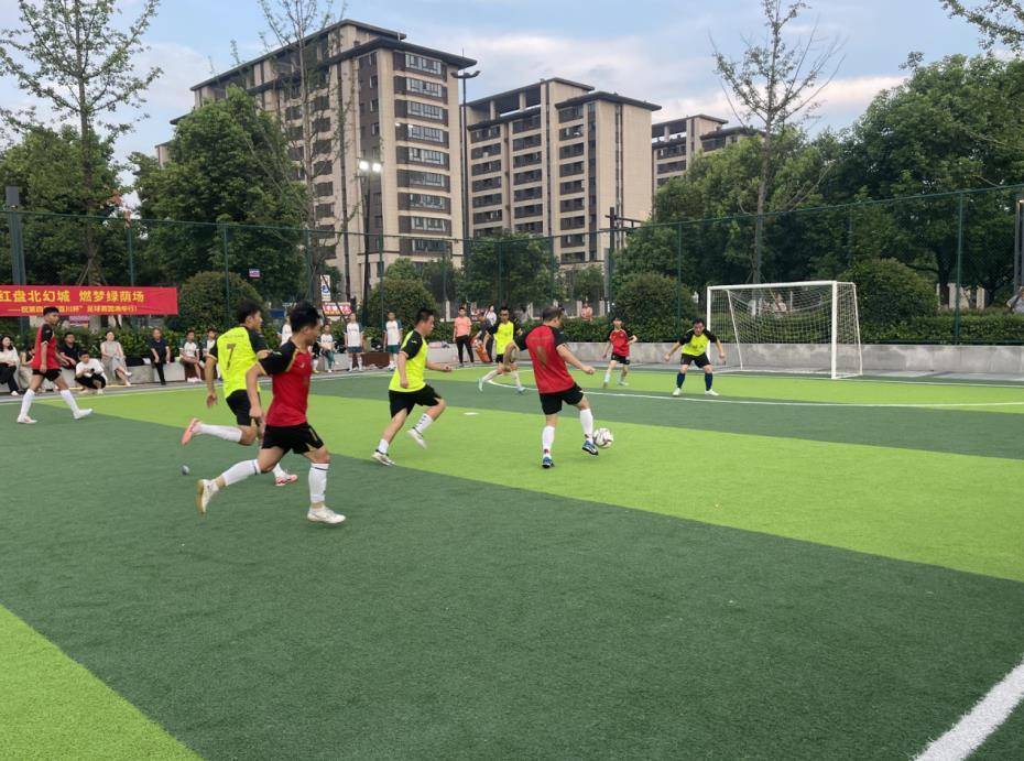 长丰县双墩镇：第四届“百川杯”足球赛启幕