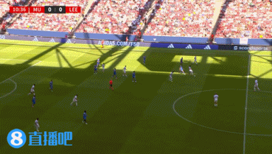 半场-曼联0-0利兹联 库尼亚首秀奥比抽射造险利兹联0射门