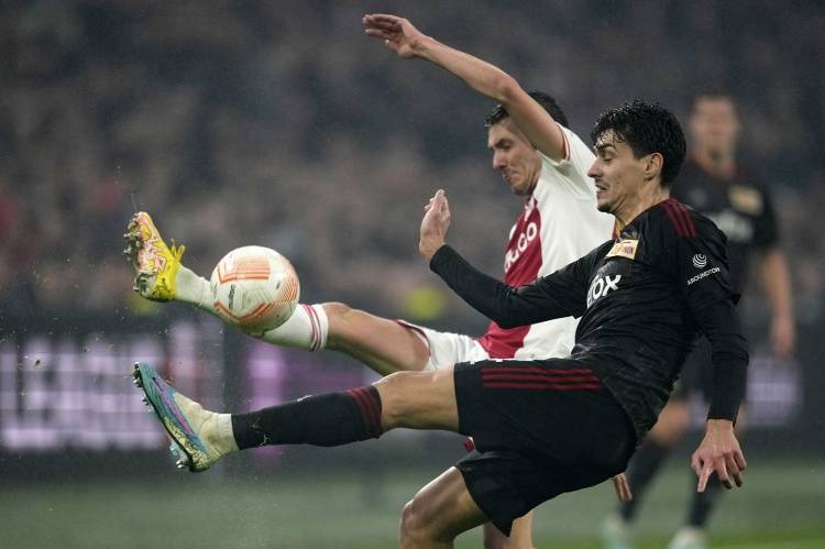 记者:德甲英超意甲球队有意柏林联中卫莱特,球员很可能今夏离队