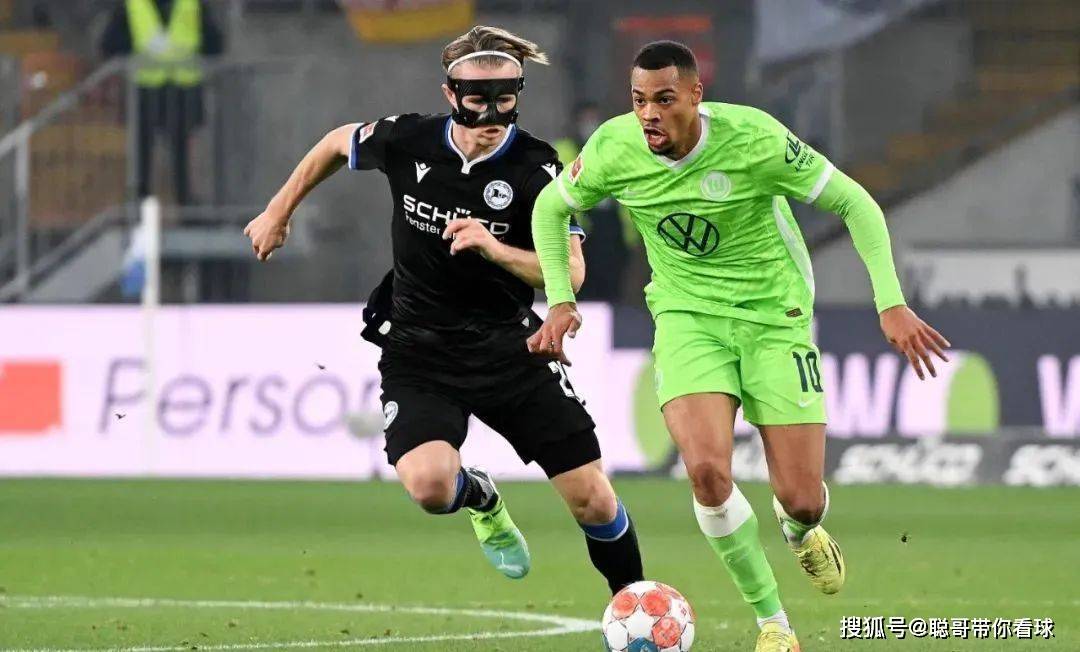 德甲联赛,弗赖堡VS法兰克福,法兰克福第三名防守战。