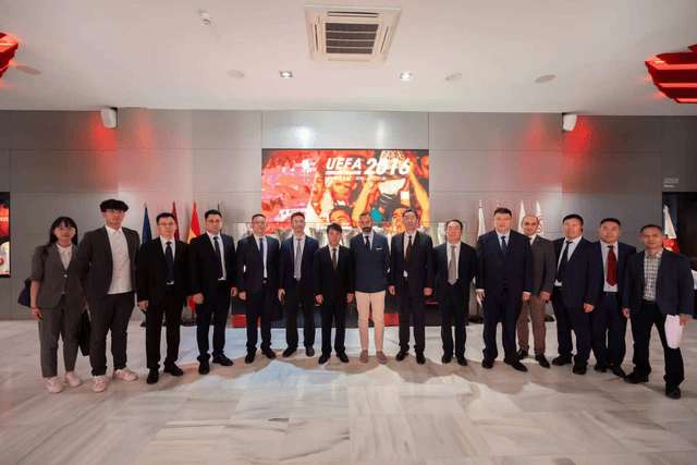 塞维利亚足球俱乐部助力中国足球发展