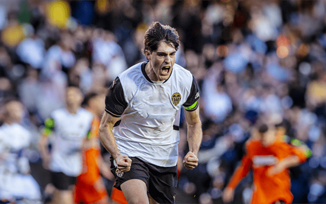 西甲:阿拉维斯保级压力巨大,巴伦西亚近期状态强势