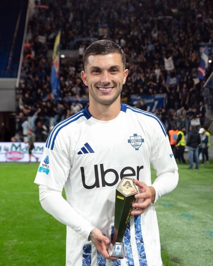 迪马济奥：科莫前锋斯特雷费扎接近加盟奥林匹亚科斯