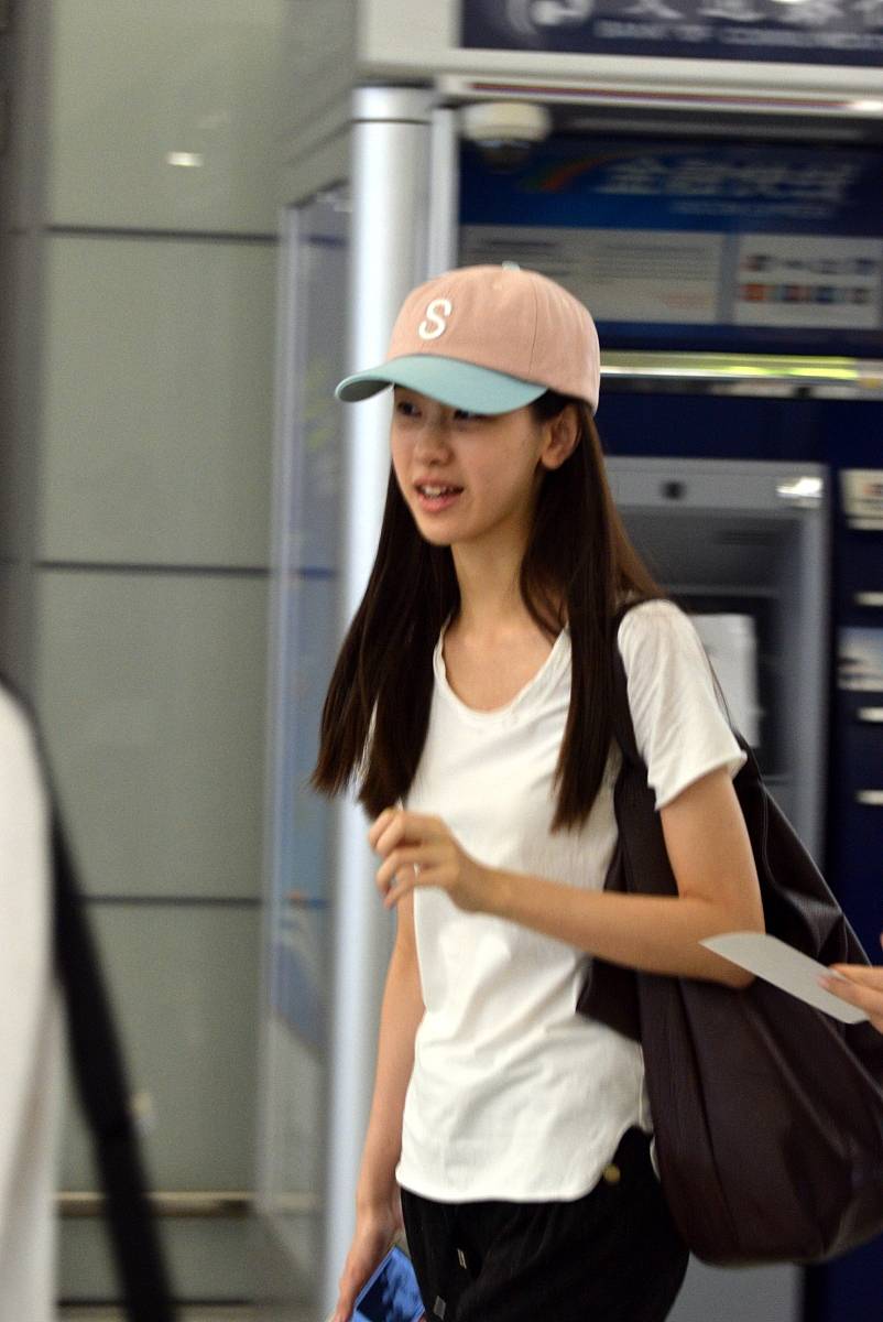 你知道吗？陈都灵学的什么专业，看完你就明白了！