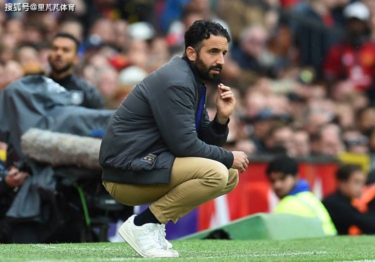 一日英超动向:曼联数据领跑成绩糟糕?萨卡过生日阿森纳给出赞美