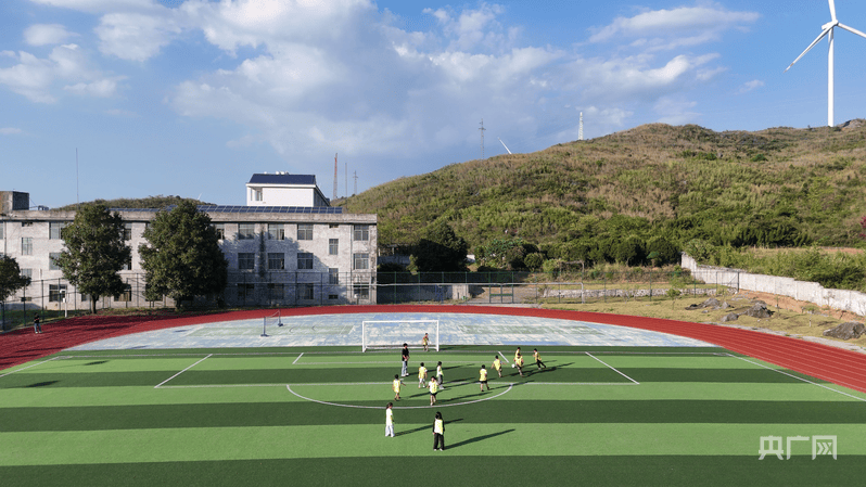 湖南江永:校园足球“燃”起来 体教融合育新人